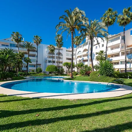 Sea View Nordic Royal Club Apartamento *