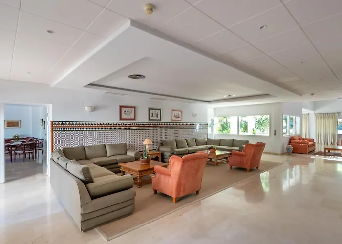 Sea View Nordic Royal Club * 埃斯特波纳