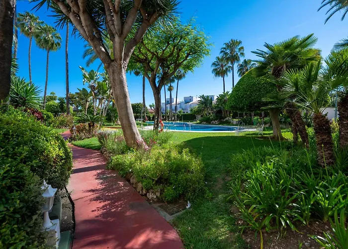 Sea View Nordic Royal Club 公寓 埃斯特波纳